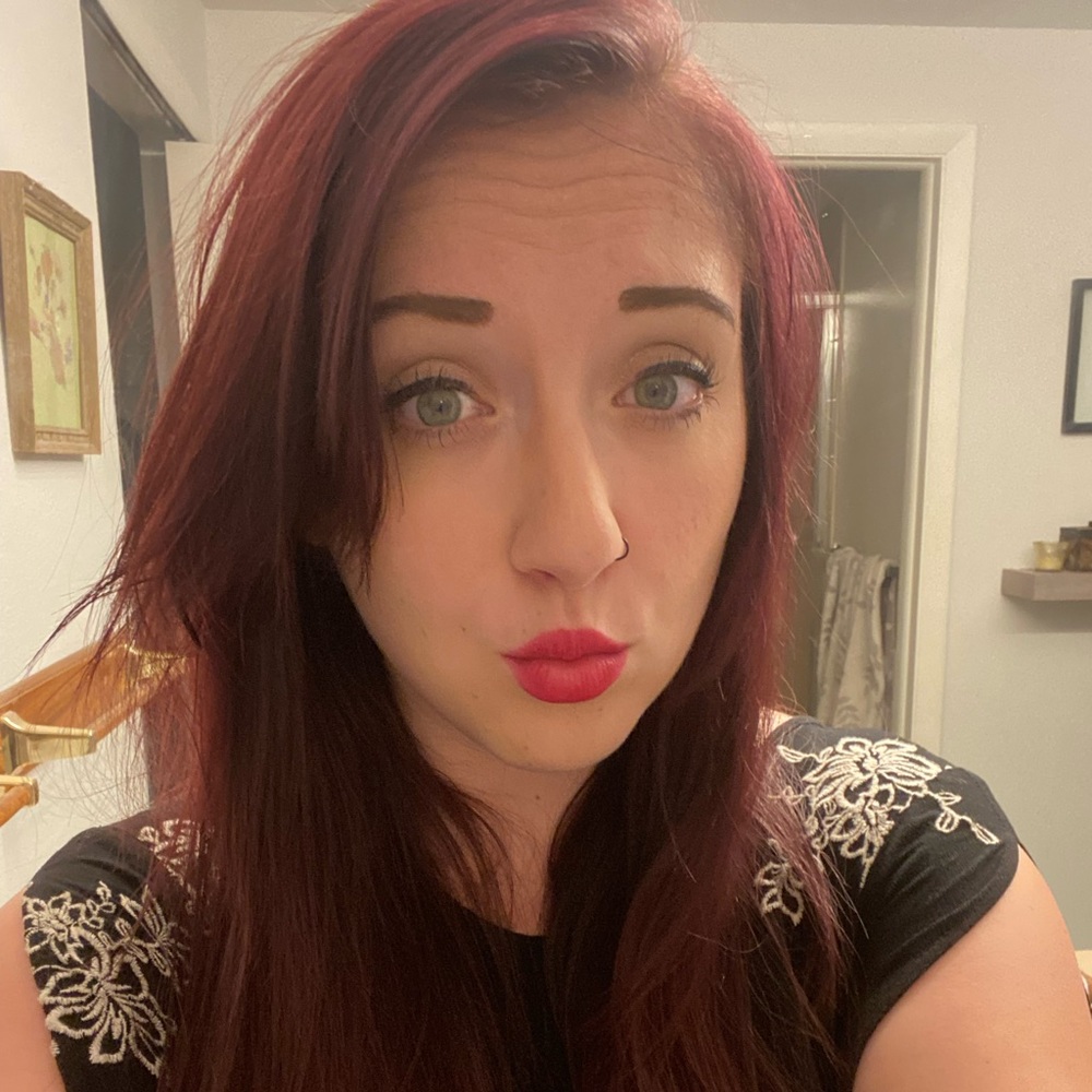Meet your Posher, Amanda